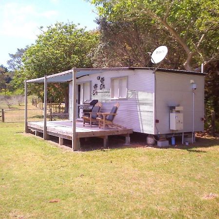 koati views Hotel Lake Ohia Esterno foto